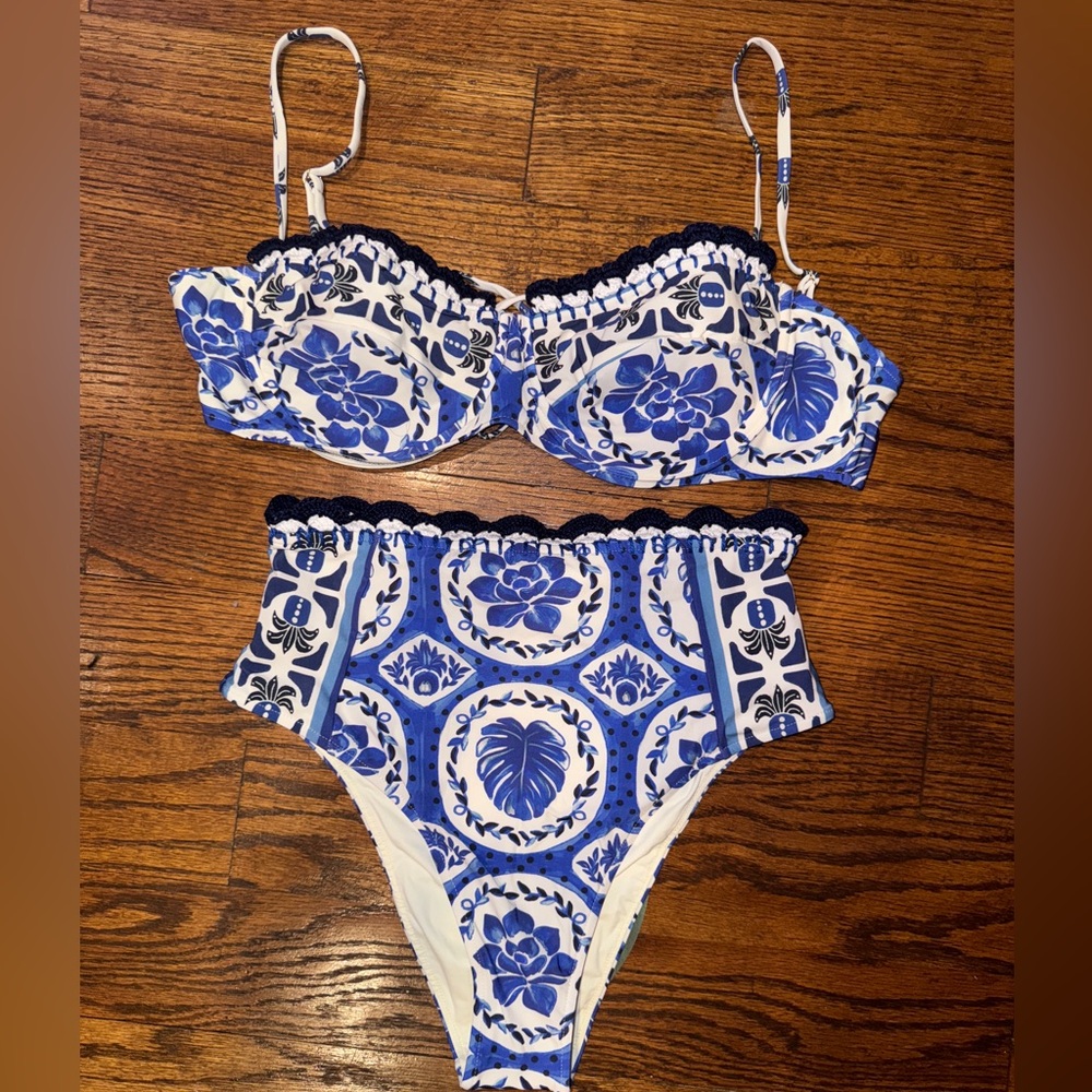 FARM RIO bikini 2 pieces set size Large